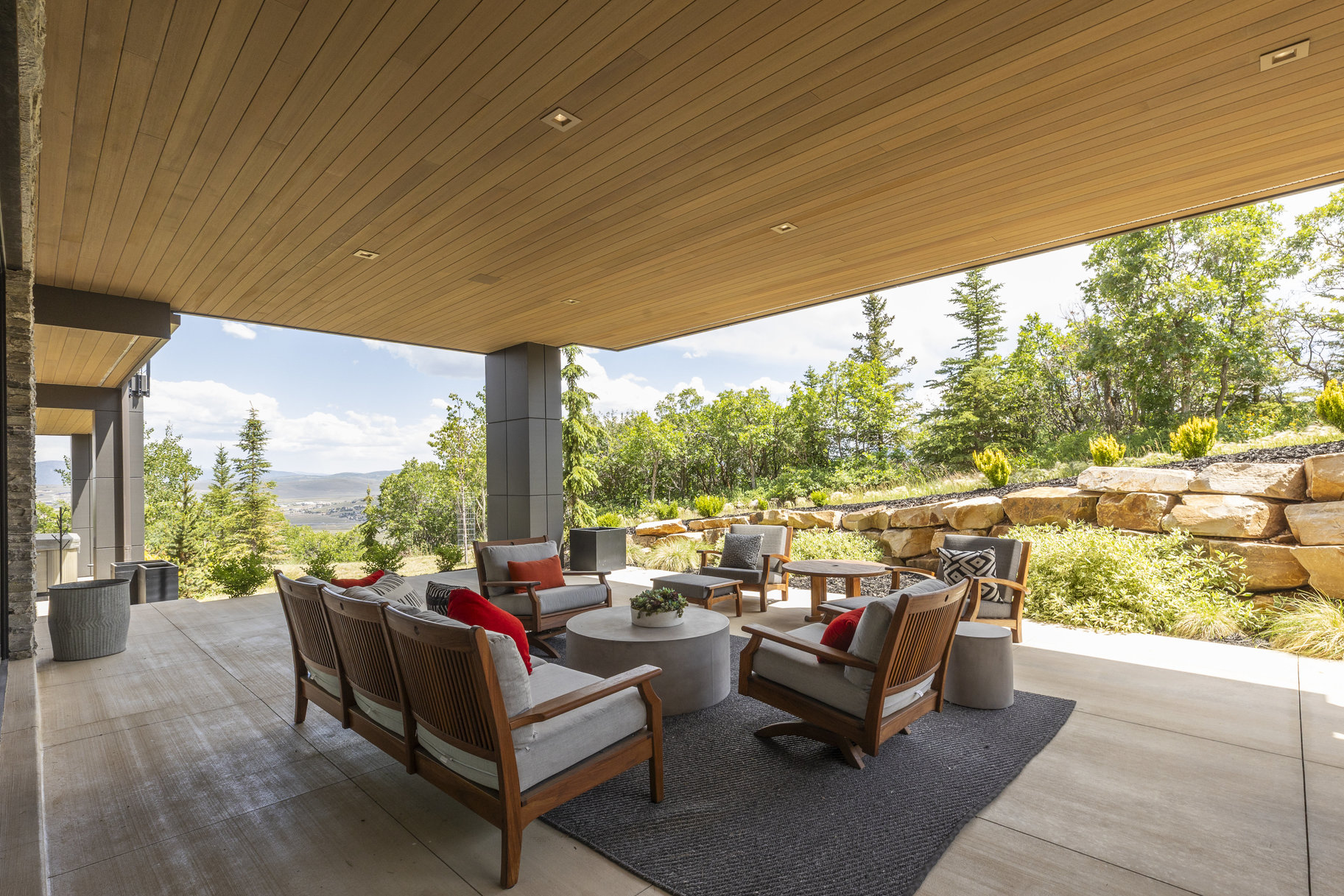  Sophisticated Mountain Design with Unmatched Views in an Elite Setting - 物件實景