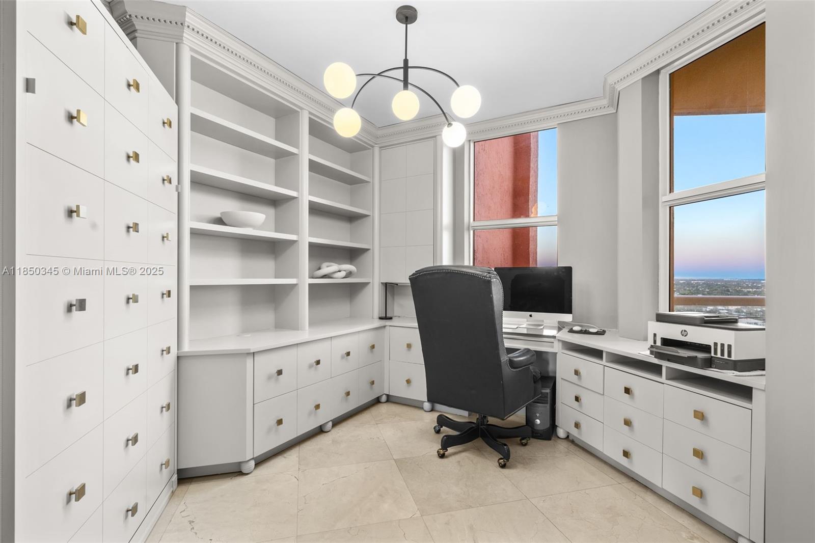 Fort Lauderdale, Florida, 33305, United States, 2 Bedrooms Bedrooms, ,3 BathroomsBathrooms,Residential,For Sale,1907787