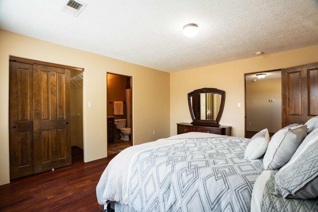 Albuquerque, New Mexico, 87114, United States, 5 Bedrooms Bedrooms, ,4 BathroomsBathrooms,Residential,For Sale,1890374