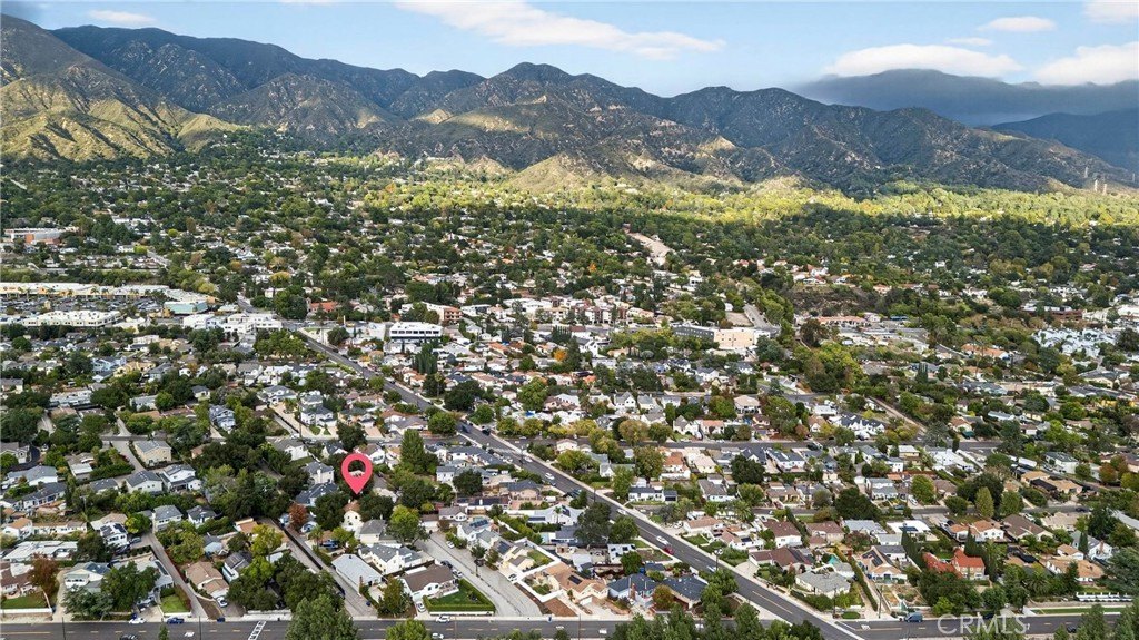 La Crescenta, California, 91214, United States, 4 Bedrooms Bedrooms, ,3 BathroomsBathrooms,Residential,For Sale,1997166