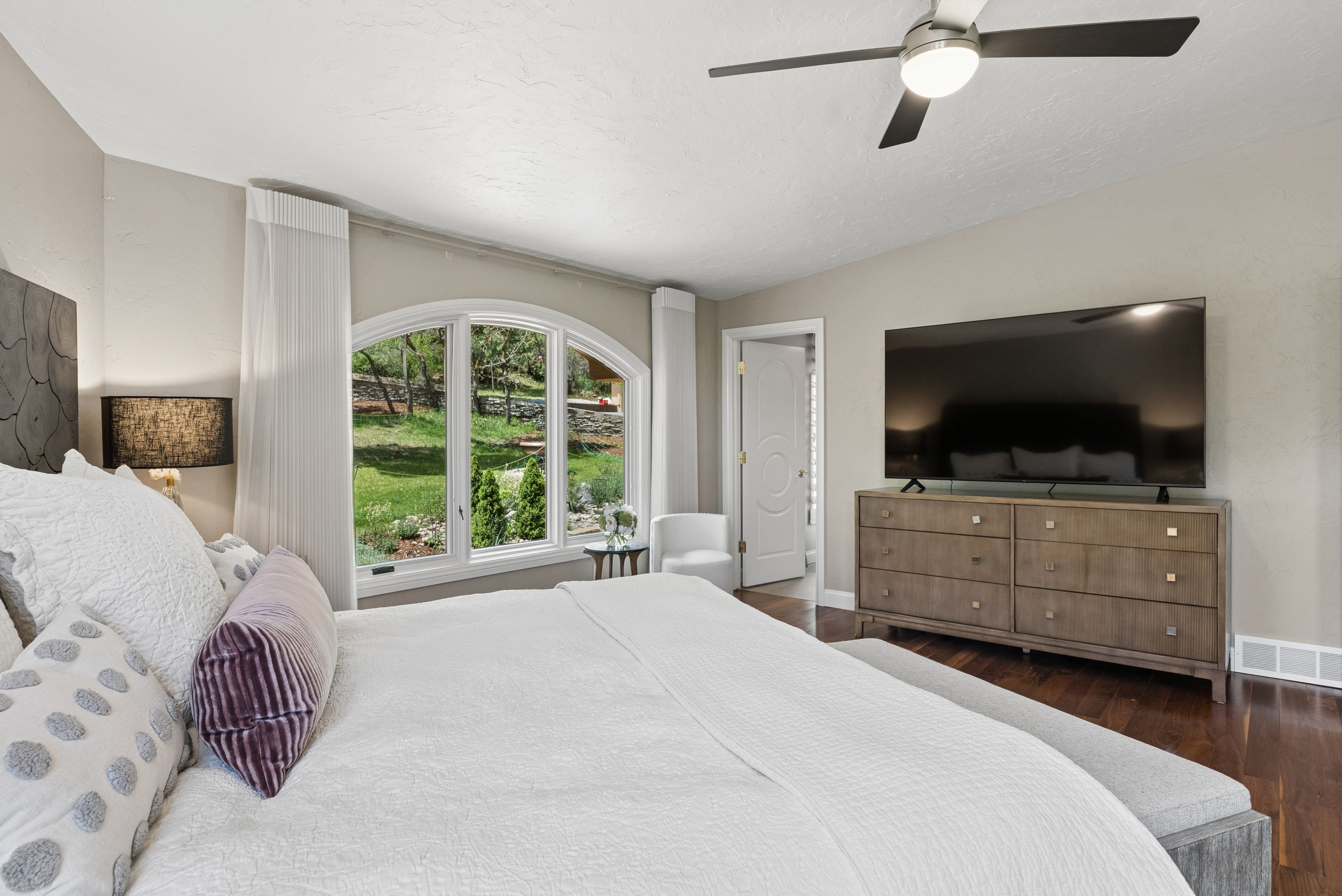  Broadmoor Heights Luxury with Iconic Views - 物件實景