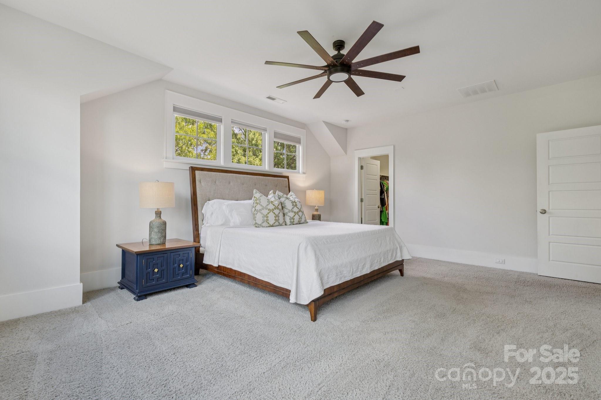 Charlotte, North Carolina, 28204, United States, 4 Bedrooms Bedrooms, ,5 BathroomsBathrooms,Residential,For Sale,1906125