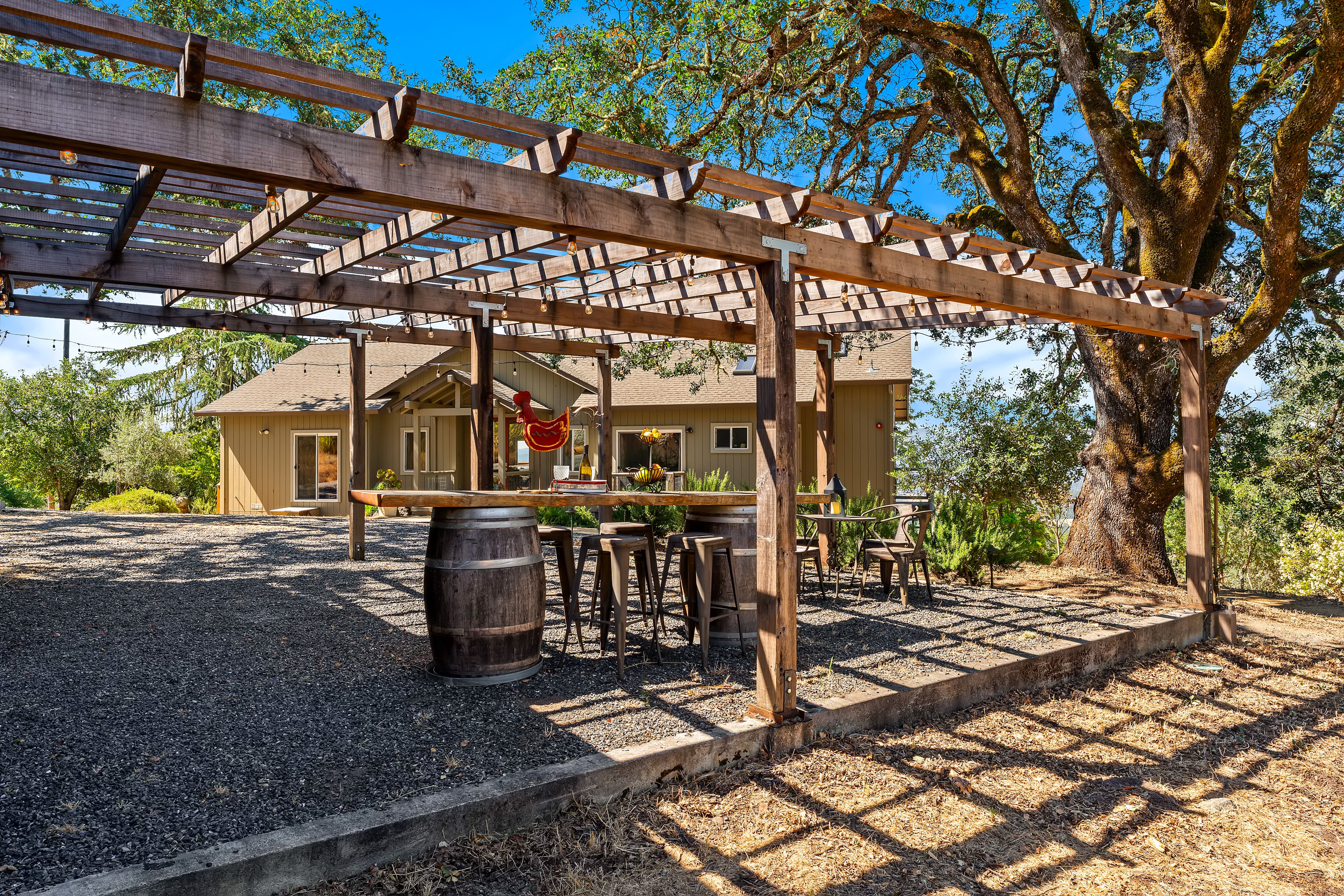  Exceptional Estate Perched On Over 11± Private Acres - 物件實景