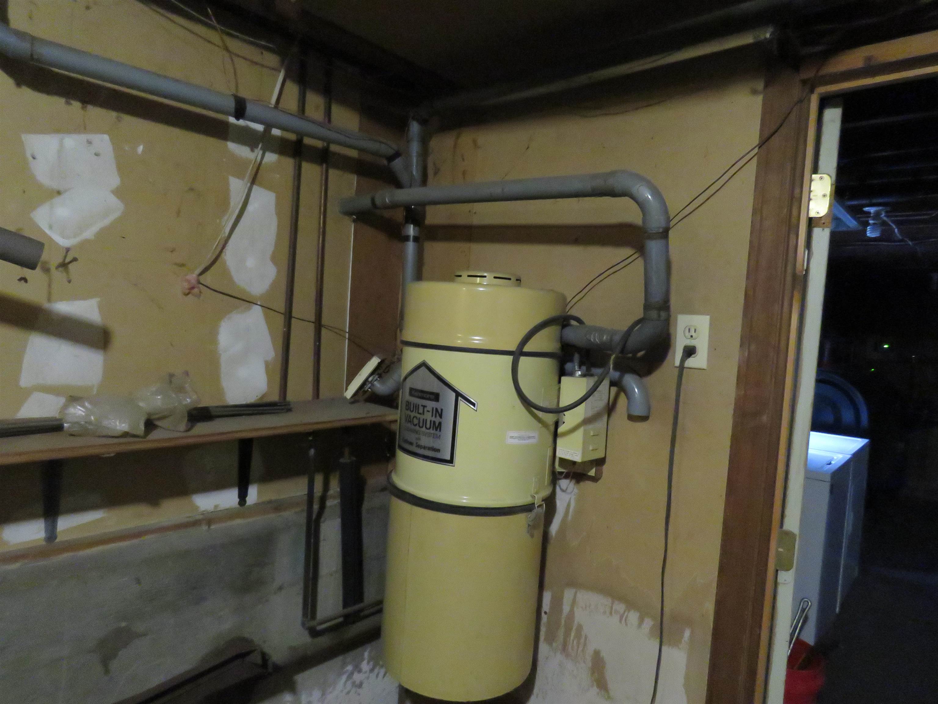 Derry, New Hampshire, 03038, United States, 3 Bedrooms Bedrooms, ,2 BathroomsBathrooms,Residential,For Sale,2005646