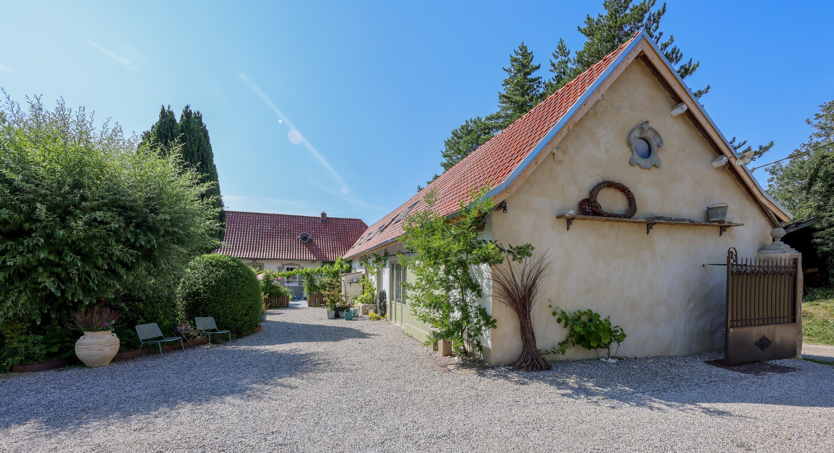  VALLEE DE LA COURSE: A CHARMING ESTATE - 物件實景