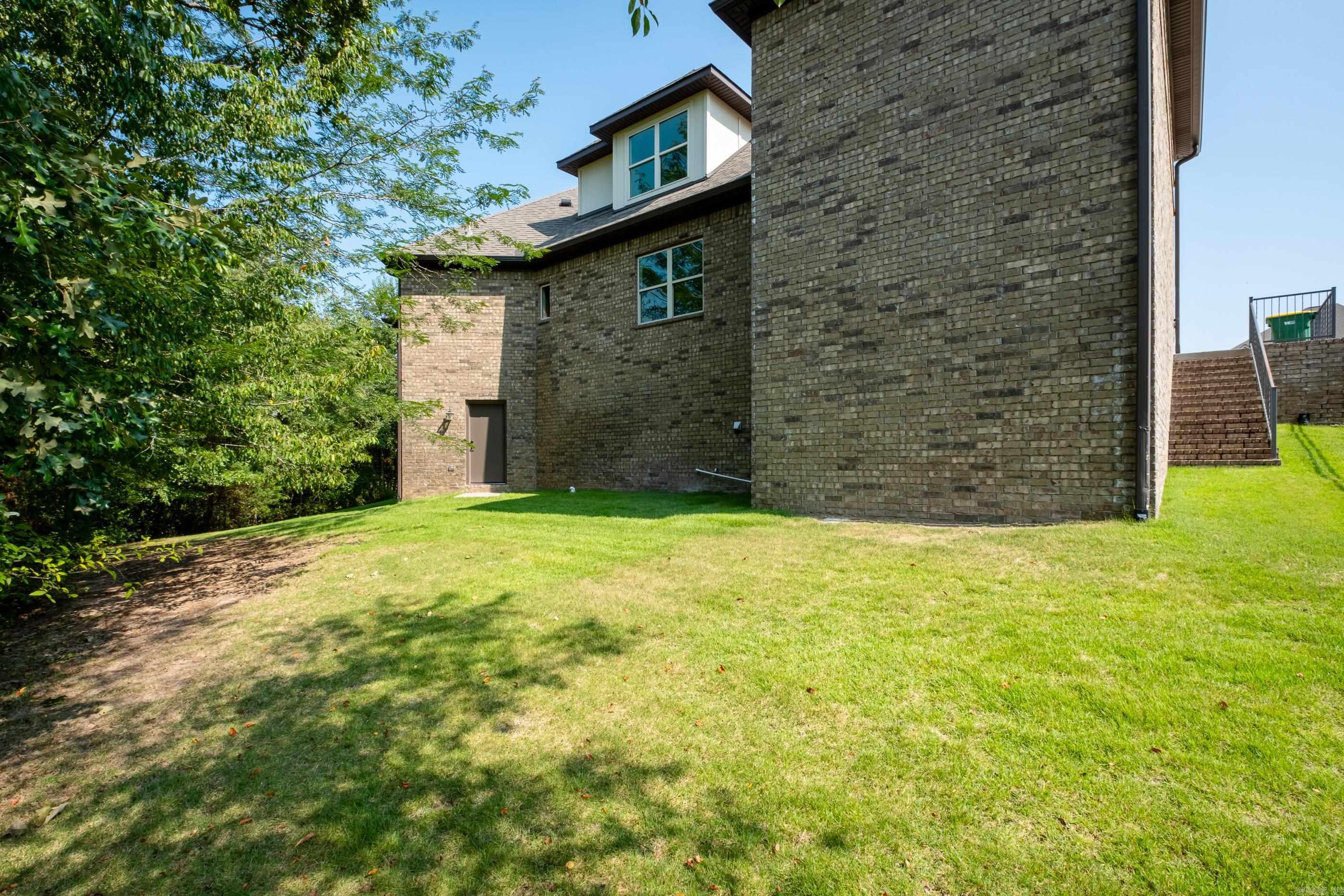 Little Rock, Arkansas, 72211, United States, 4 Bedrooms Bedrooms, ,5 BathroomsBathrooms,Residential,For Sale,1989336