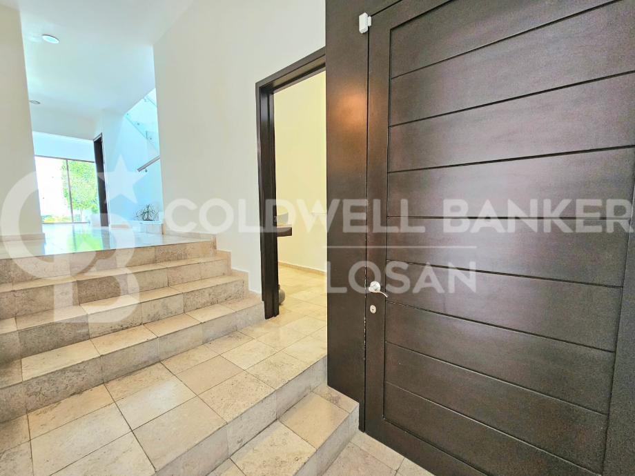 Naucalpan de Juárez, Estado de méxico, 53297, Mexico, 3 Bedrooms Bedrooms, ,3 BathroomsBathrooms,Residential,For Sale,1916979