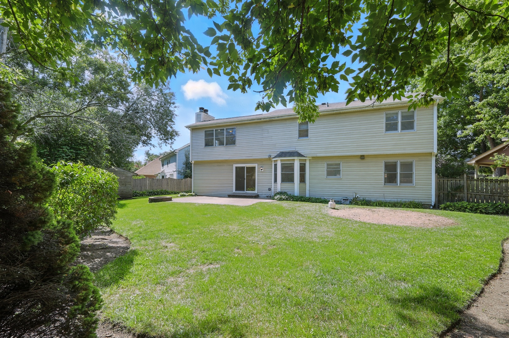 Deerfield, Illinois, 60015, United States, 4 Bedrooms Bedrooms, ,3 BathroomsBathrooms,Residential,For Sale,1933252