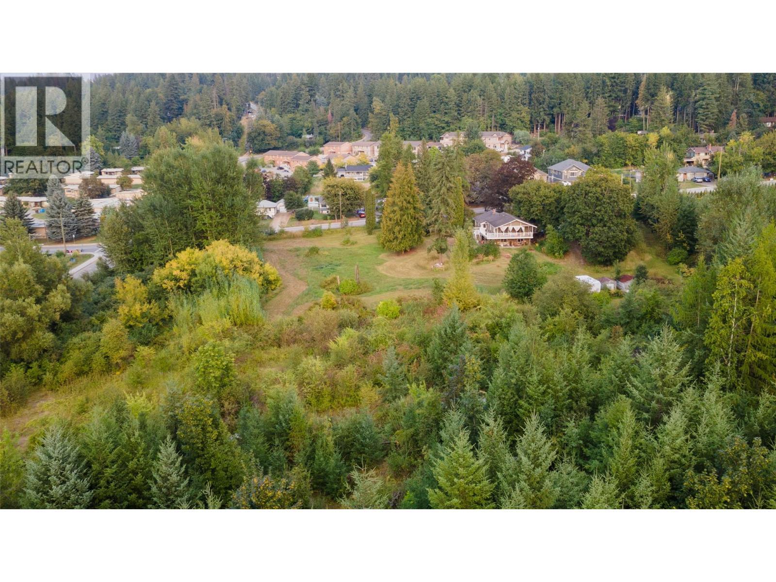 SALMON ARM, British Columbia, V1E 1J3, CA, 4 Bedrooms Bedrooms, ,2 BathroomsBathrooms,Residential,For Sale,1950734