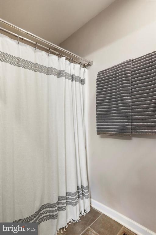 Front Royal, Virginia, 22630, United States, 4 Bedrooms Bedrooms, ,4 BathroomsBathrooms,Residential,For Sale,1994822