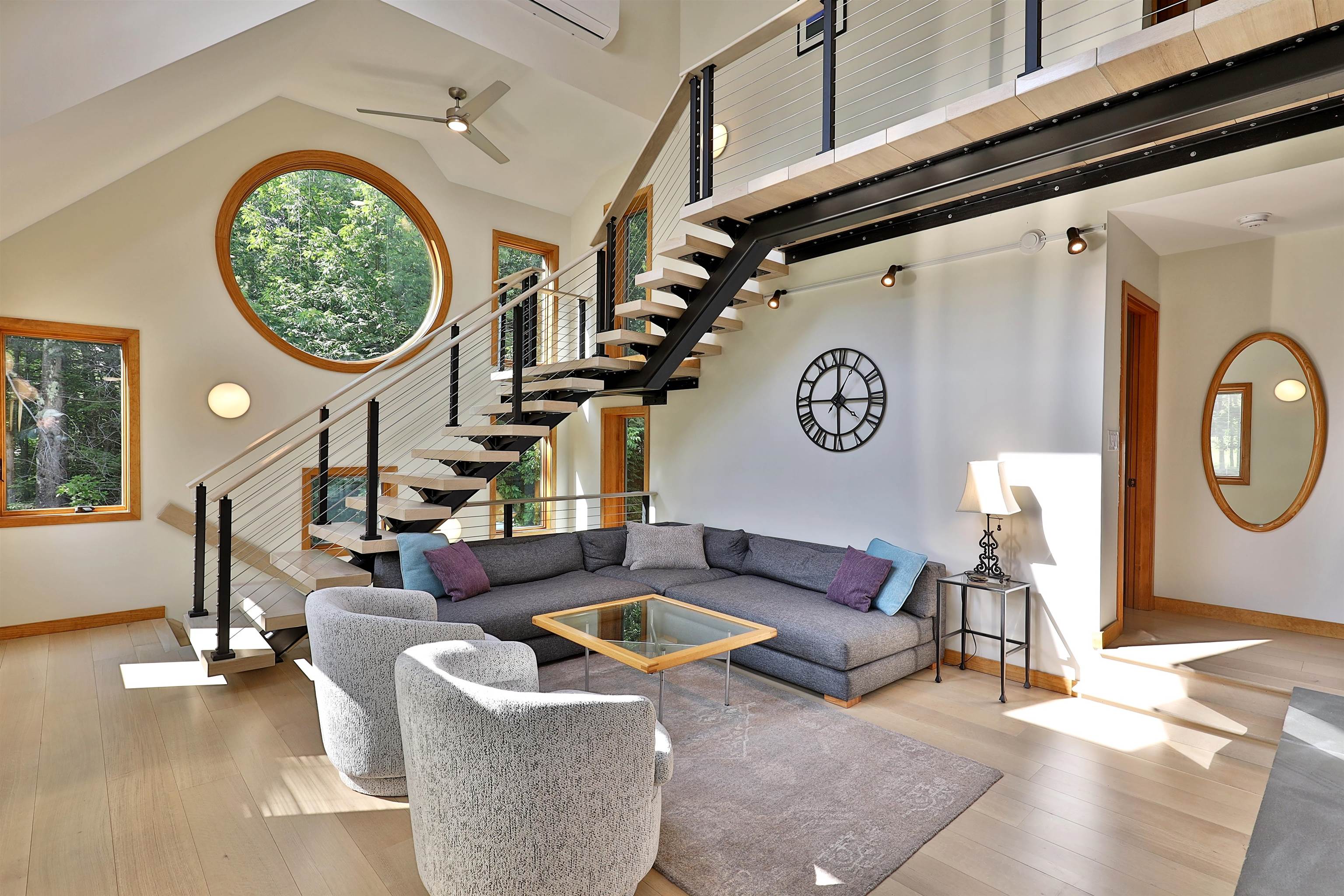  426 Roaring Brook Road - 物件實景