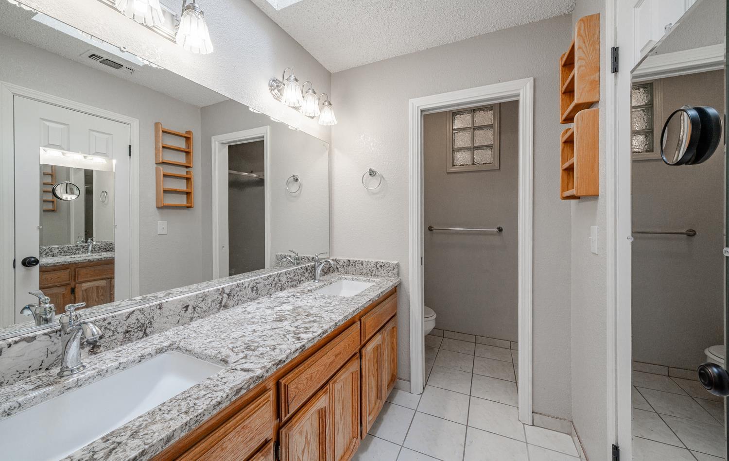 Madera, California, 93636, United States, 4 Bedrooms Bedrooms, ,3 BathroomsBathrooms,Residential,For Sale,1914186