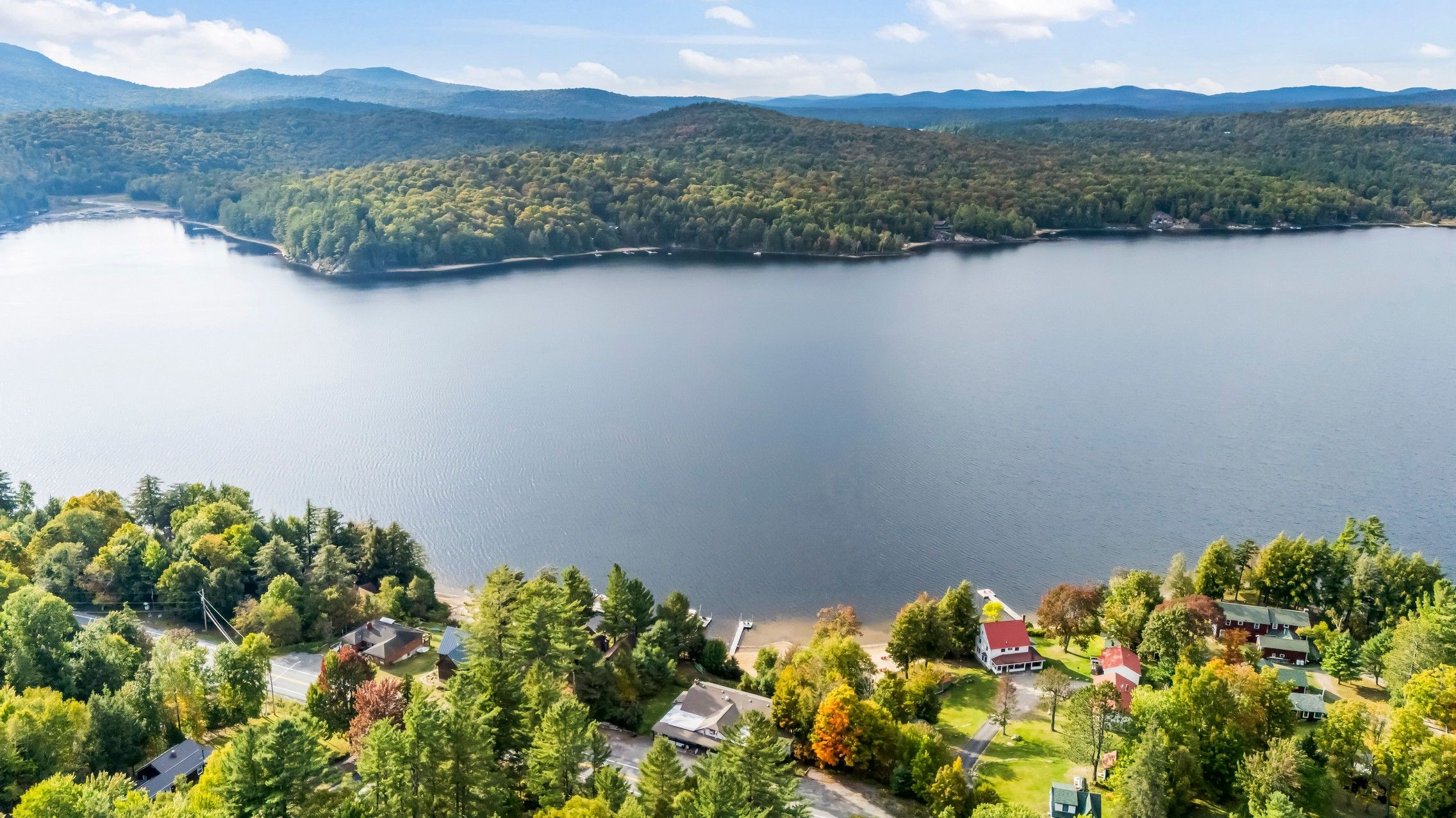  Adirondack Escape on Long Lake - 物件實景