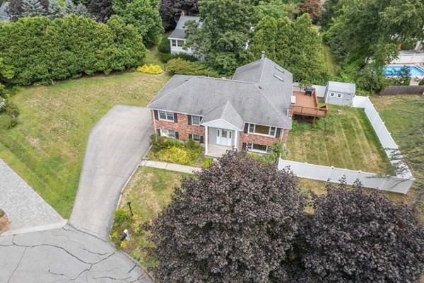 Southborough, Massachusetts, 01772, United States, 4 Bedrooms Bedrooms, ,3 BathroomsBathrooms,Residential,For Sale,1981487