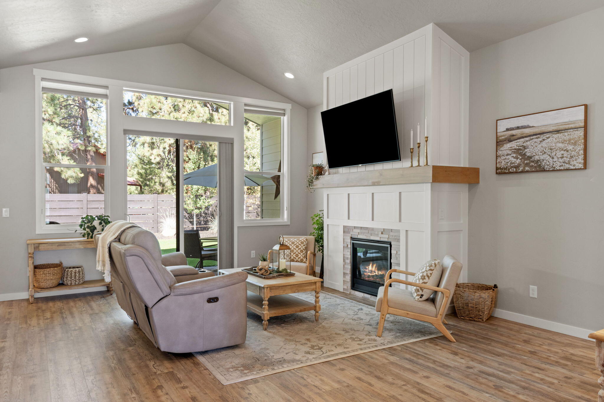 Sisters, Oregon, 97759, United States, 3 Bedrooms Bedrooms, ,2 BathroomsBathrooms,Residential,For Sale,1738926