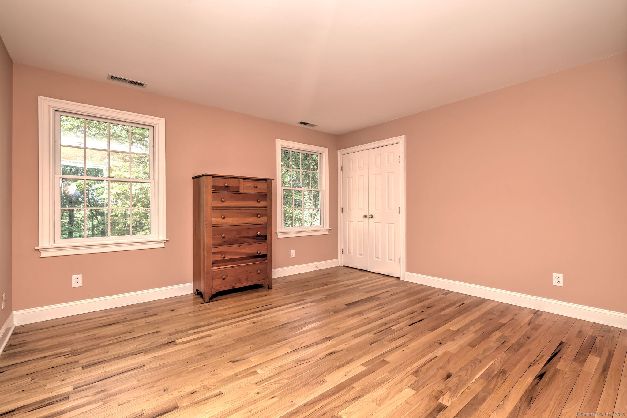 Redding, Connecticut, 06896, United States, 4 Bedrooms Bedrooms, ,5 BathroomsBathrooms,Residential,For Sale,1827564