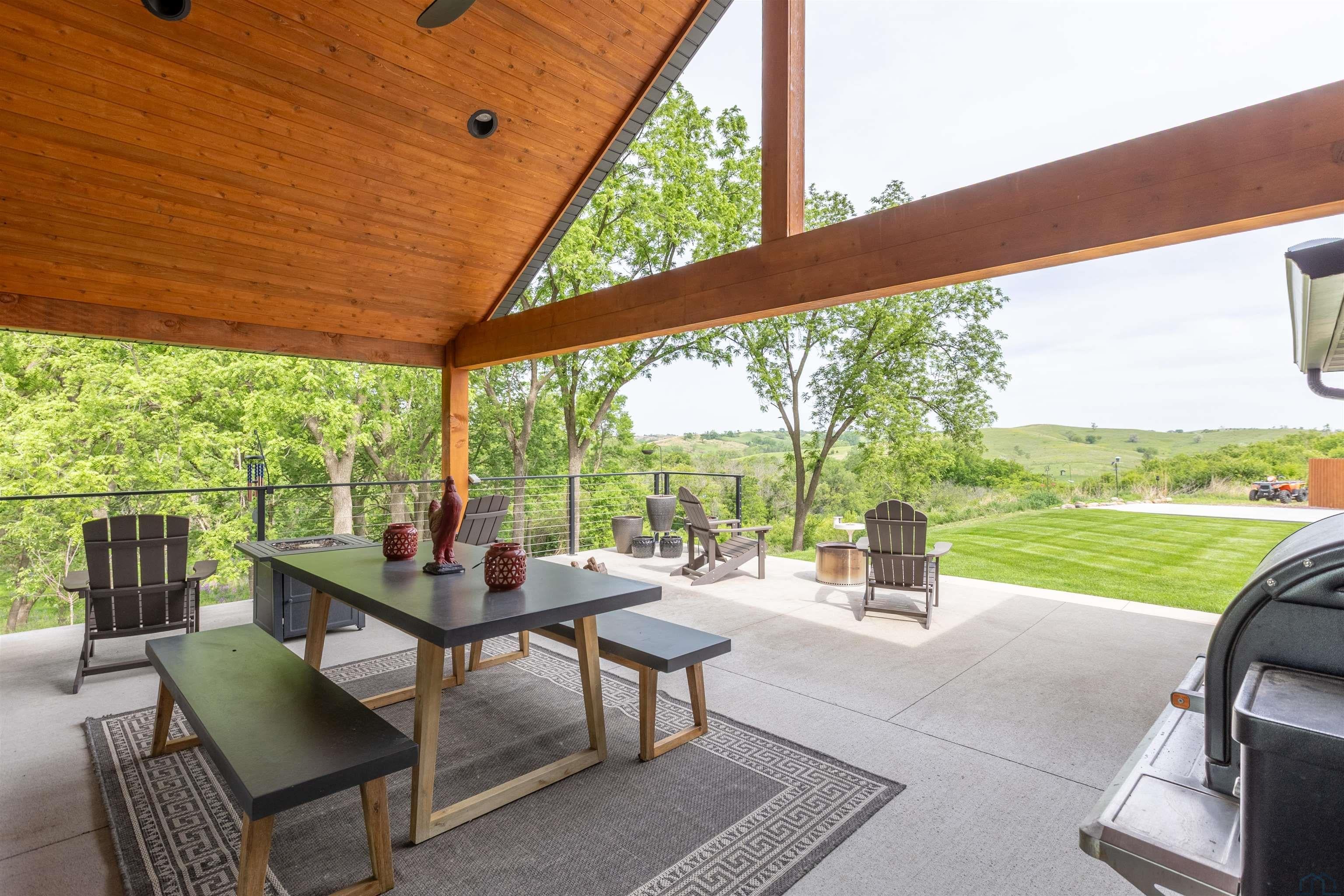 Sioux City, Iowa, 51108, United States, 4 Bedrooms Bedrooms, ,3 BathroomsBathrooms,Residential,For Sale,2048927