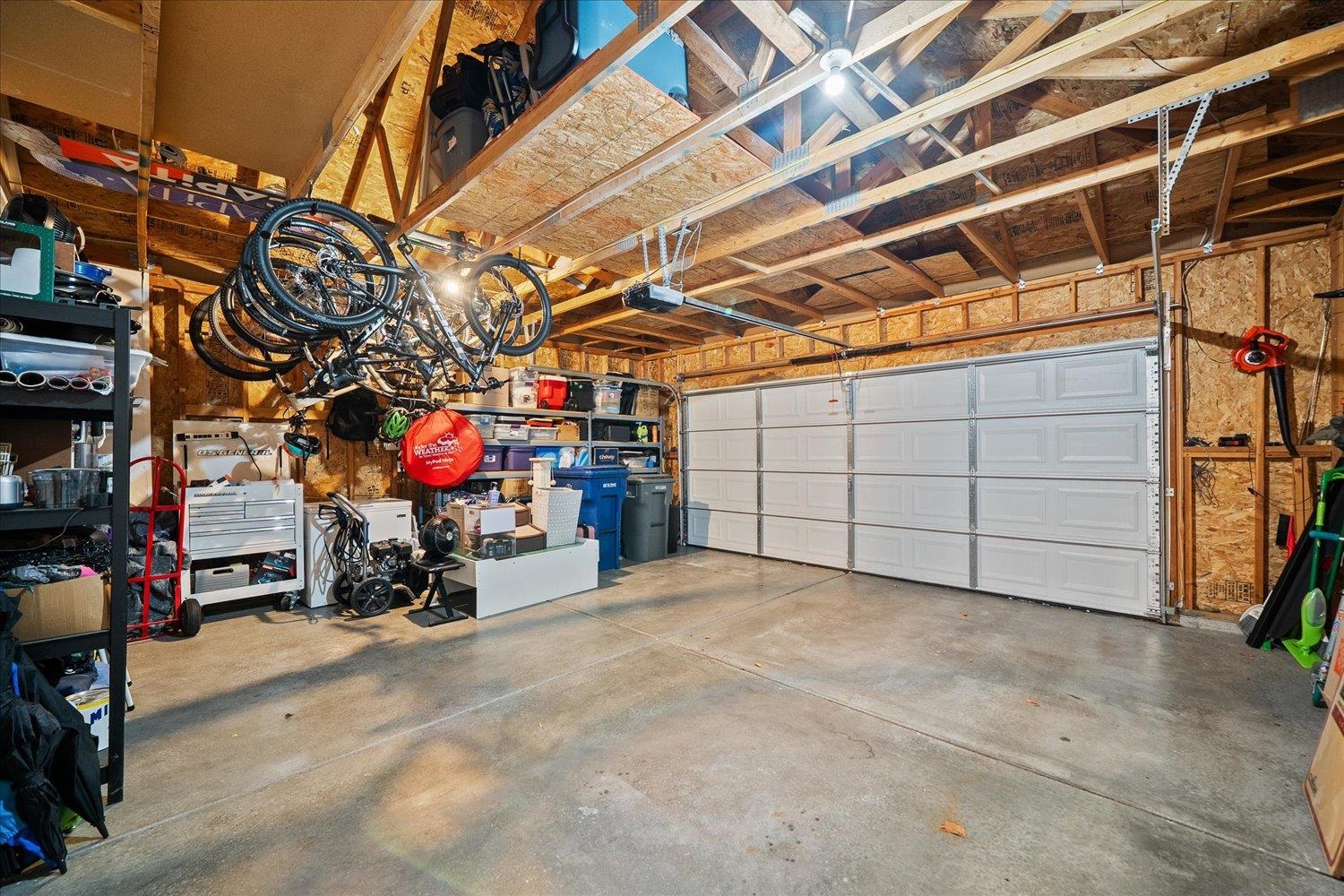 Spokane Valley, Washington, 99016, United States, 5 Bedrooms Bedrooms, ,3 BathroomsBathrooms,Residential,For Sale,1990389