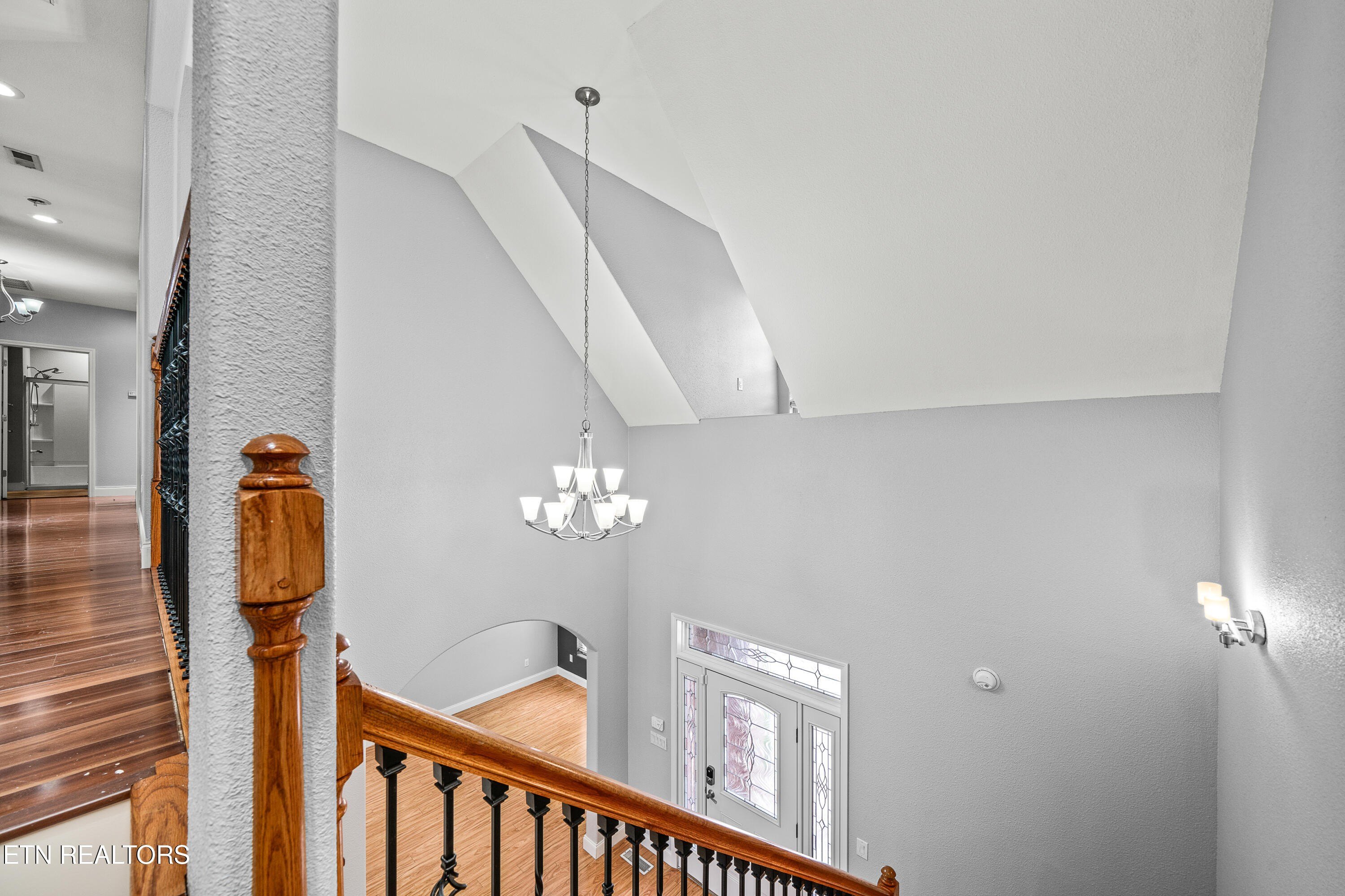 39 N Riverview Ln., Crossville, Tennessee, 38555, United States, 5 Bedrooms Bedrooms, ,5 BathroomsBathrooms,Residential,For Sale,39 N Riverview Ln.,1654091