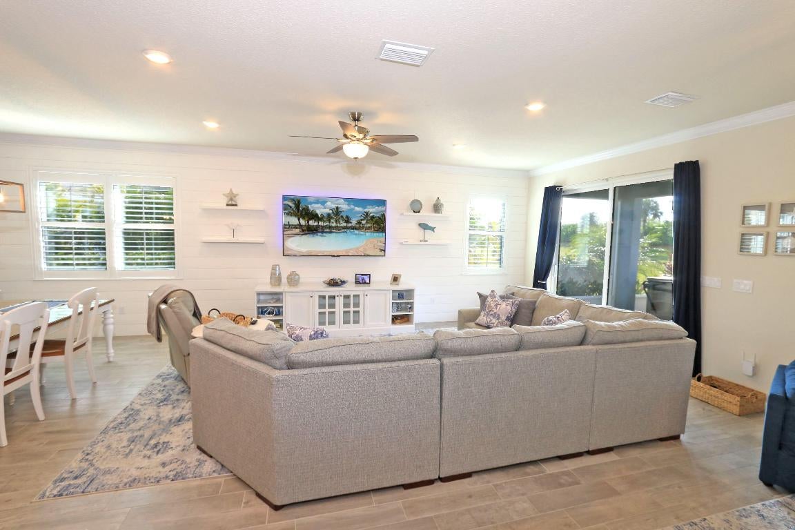 Port St Lucie, Florida, 34987, United States, 3 Bedrooms Bedrooms, ,2 BathroomsBathrooms,Residential,For Sale,2006436