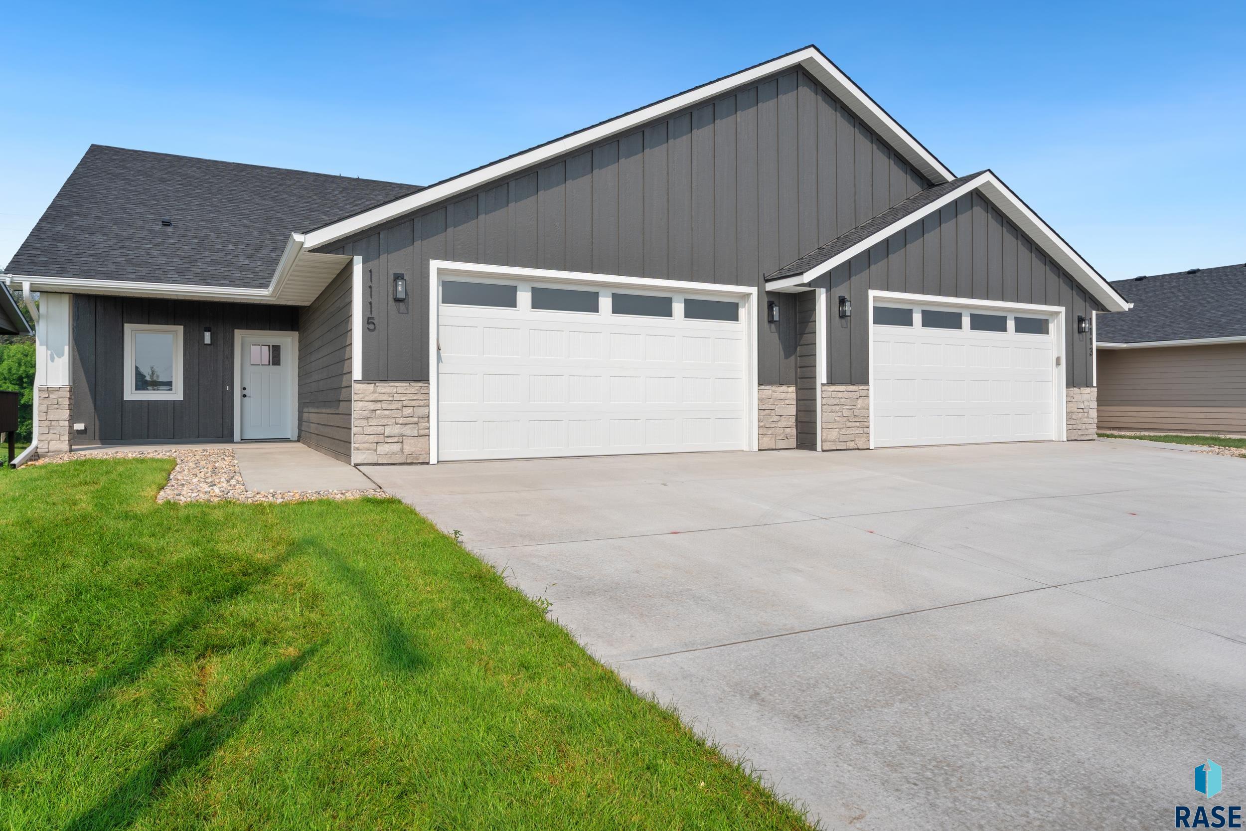 Sioux Falls, South Dakota, 57110, United States, 4 Bedrooms Bedrooms, ,2 BathroomsBathrooms,Residential,For Sale,1982454