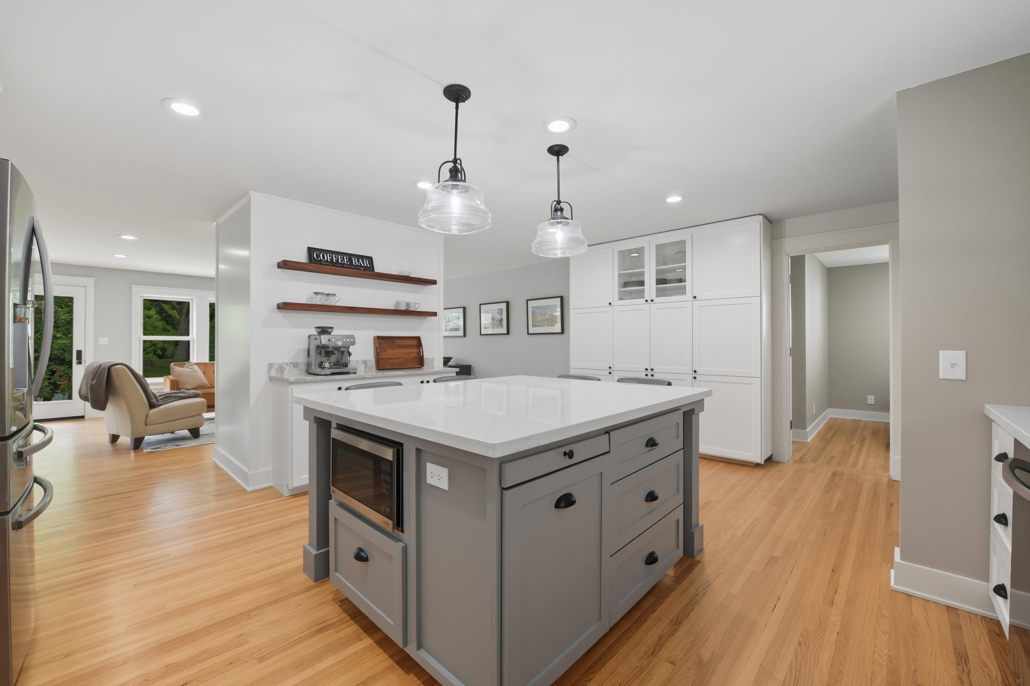Richfield, Minnesota, 55423, United States, 3 Bedrooms Bedrooms, ,1 BathroomBathrooms,Residential,For Sale,1938909