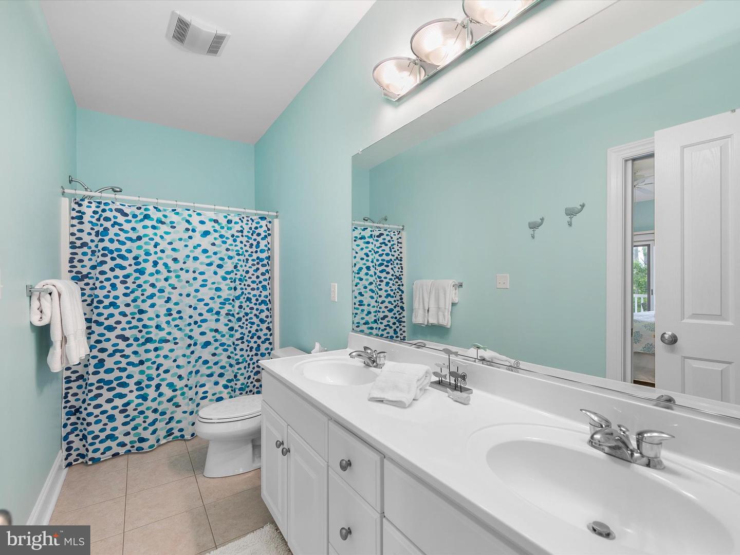 Bethany Beach, Delaware, 19930, United States, 5 Bedrooms Bedrooms, ,4 BathroomsBathrooms,Residential,For Sale,1826510