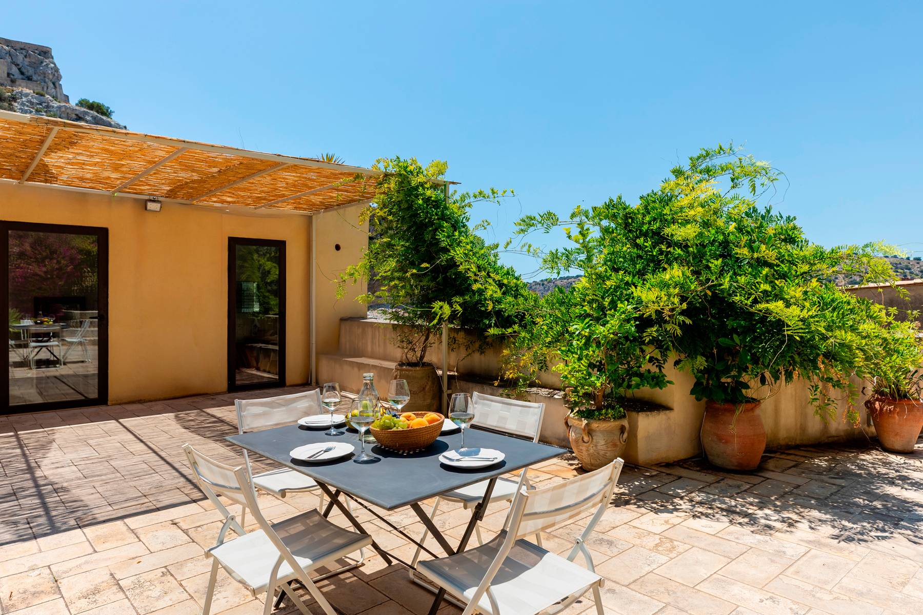  Detached property with a terrace, just a stone’s throw from the historic - 物件實景