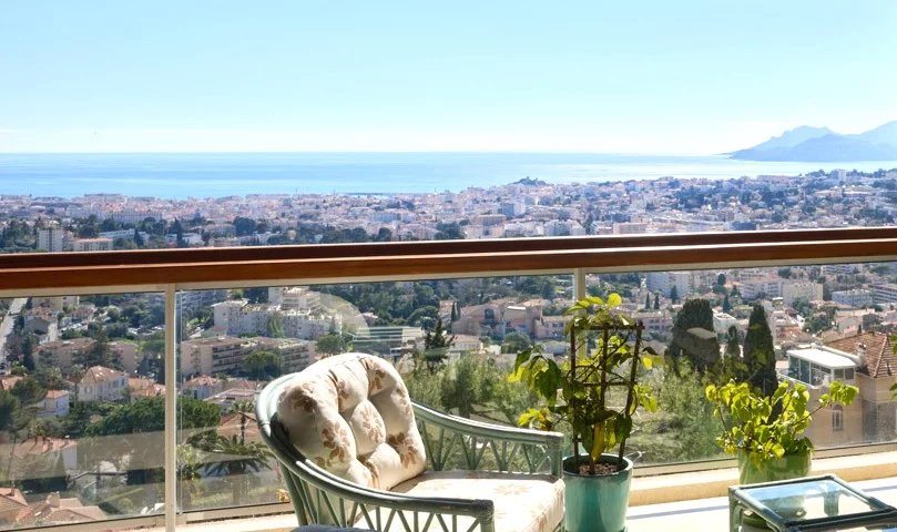 Le Cannet, Provence-Alpes-Côte d’Azur, 06110, FR, 3 Bedrooms Bedrooms, ,1 BathroomBathrooms,Residential,For Sale,1882929