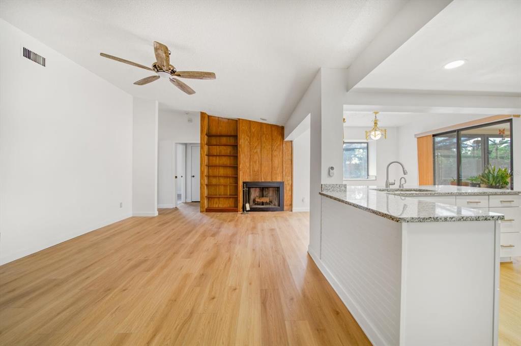 Seminole, Florida, 33777, United States, 3 Bedrooms Bedrooms, ,2 BathroomsBathrooms,Residential,For Sale,2001866