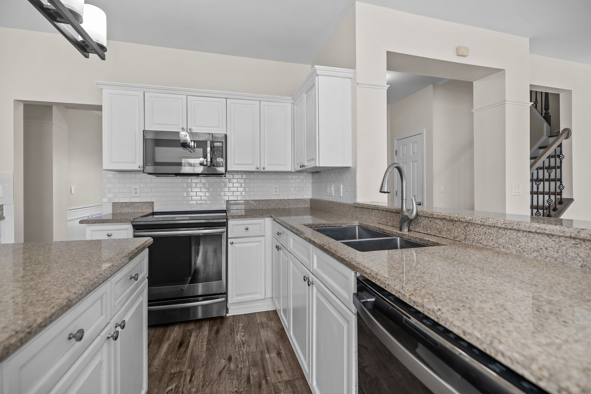 Matthews, North Carolina, 28105, United States, 6 Bedrooms Bedrooms, ,3 BathroomsBathrooms,Residential,For Sale,2005712