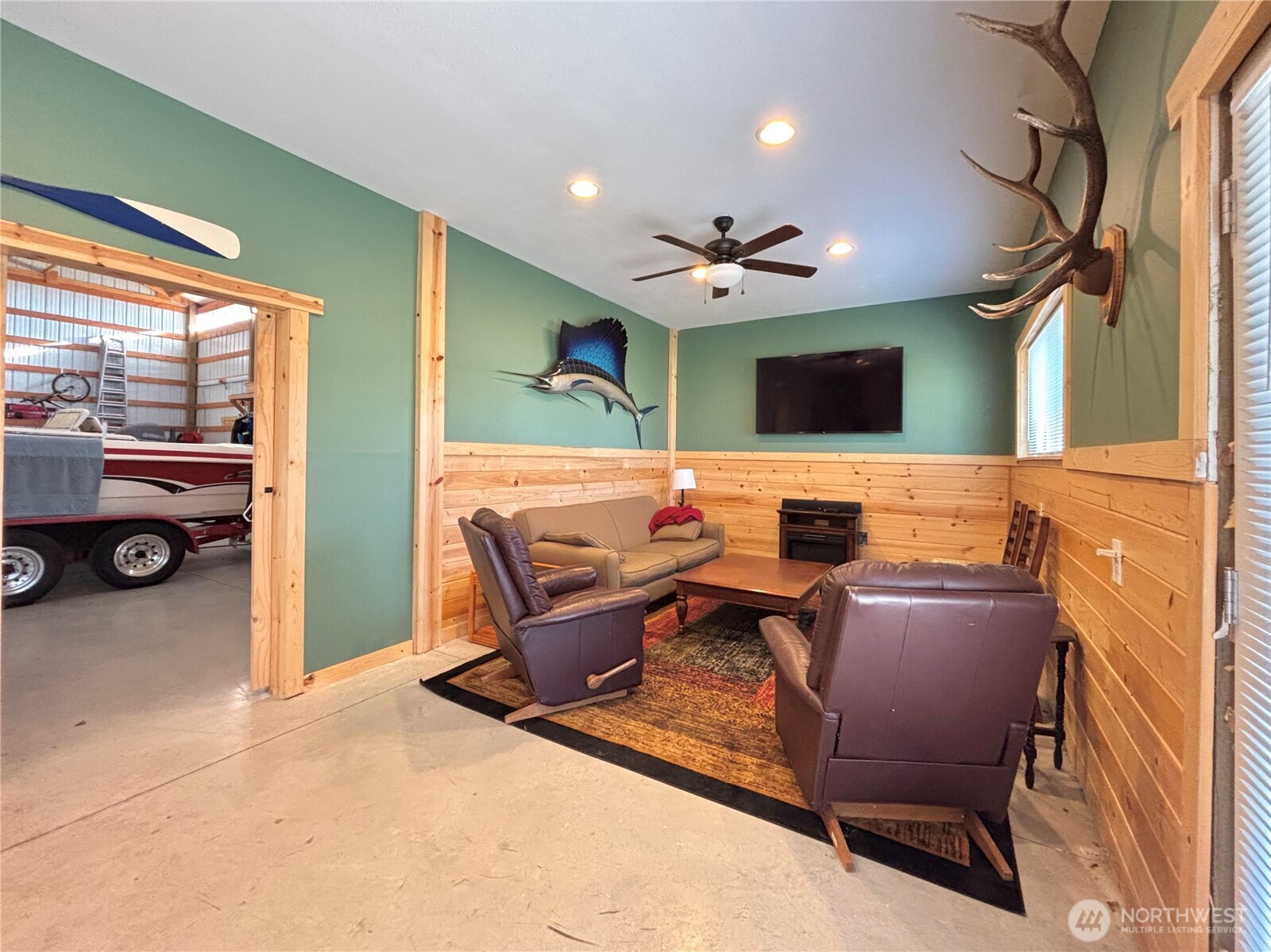 Moses Lake, Washington, 98837, United States, 3 Bedrooms Bedrooms, ,2 BathroomsBathrooms,Residential,For Sale,1876419