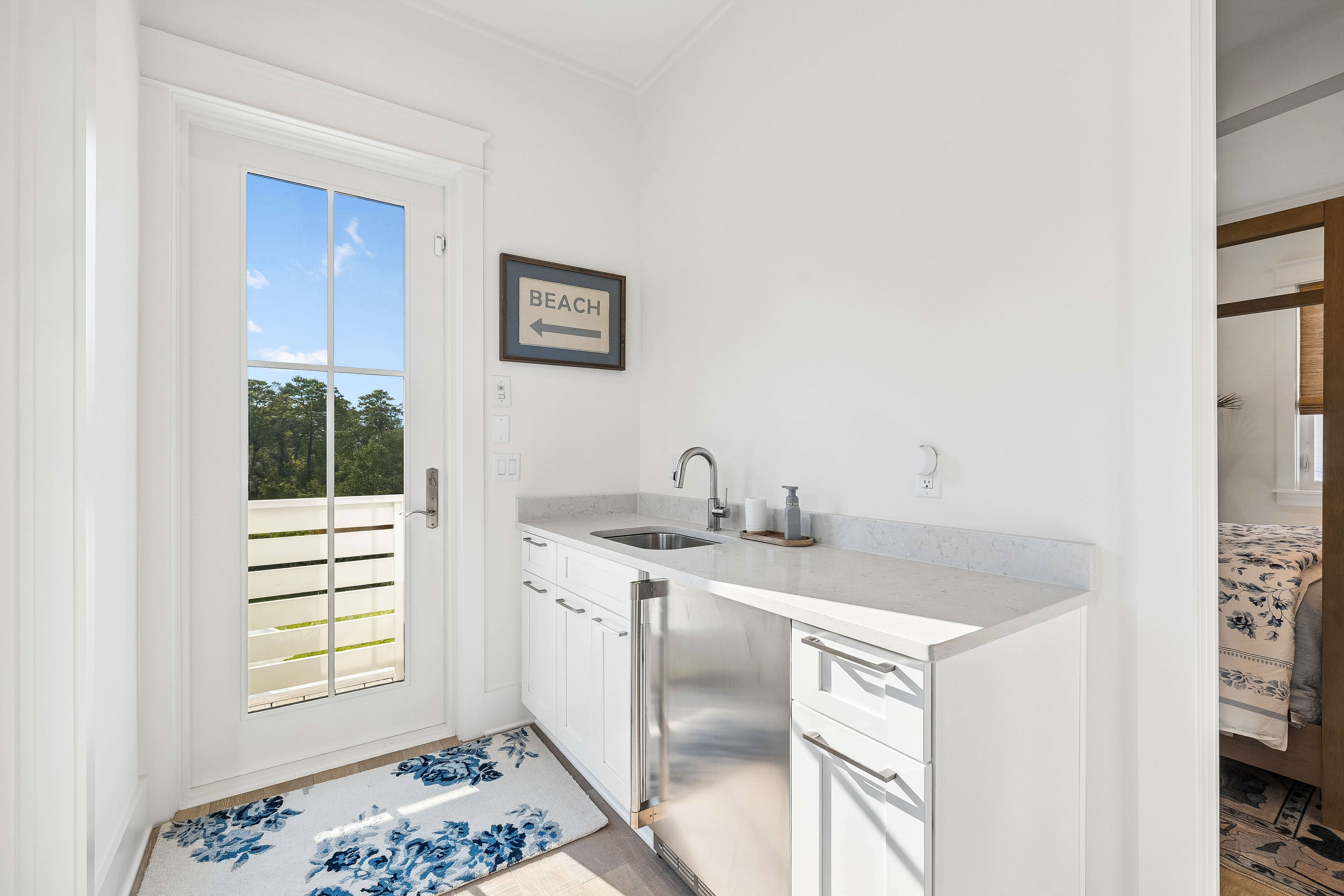  Custom Home Backing To State Forest And Coastal Dune Lake - 物件實景